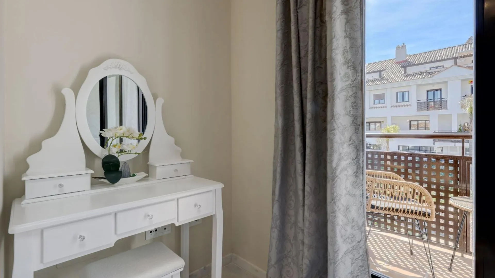 Spacious And Modern House In Riviera, Mijas, Costa Del Sol, 15Min From Marbella Málaga