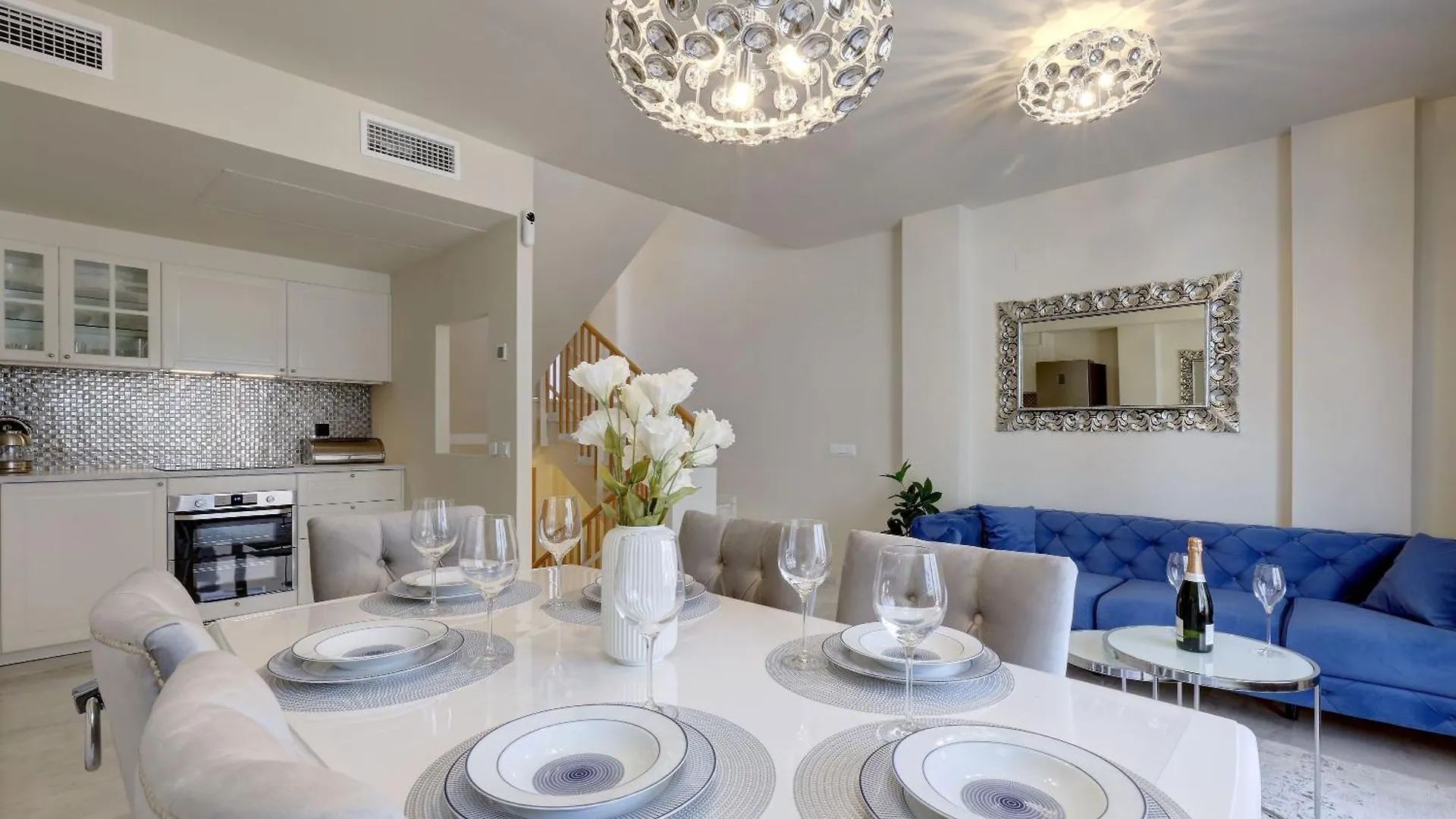 Spacious And Modern House In Riviera, Mijas, Costa Del Sol, 15Min From Marbella location